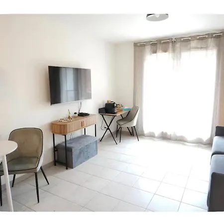 Modern Avec Terrasse Et Parking A 15 Min De Cannes *